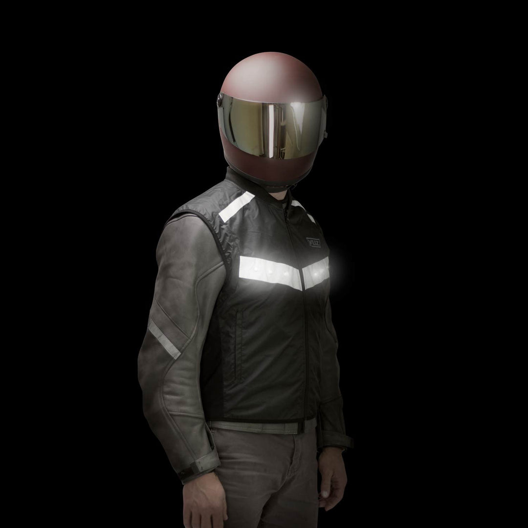 VuzMoto Fitness & Athletics LED Hi-Vis Running, Walking & Riding Vest 4 VuzMoto Fitness & Athletics LED Hi-Vis Running, Walking & Riding Vest