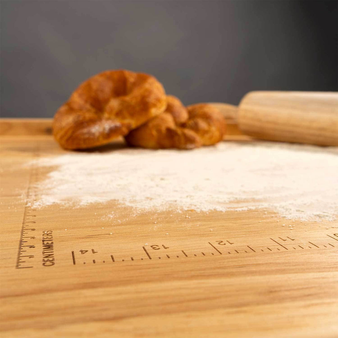 Zelancio HOME GOODS Reversible Wooden Pastry Board With 10-Inch Ruler, Includes, 9-Inch And 10-Inch Pie Template, With Front And Back Lip 7 Zelancio HOME GOODS Reversible Wooden Pastry Board With 10-Inch Ruler, Includes, 9-Inch And 10-Inch Pie Template, With Front And Back Lip