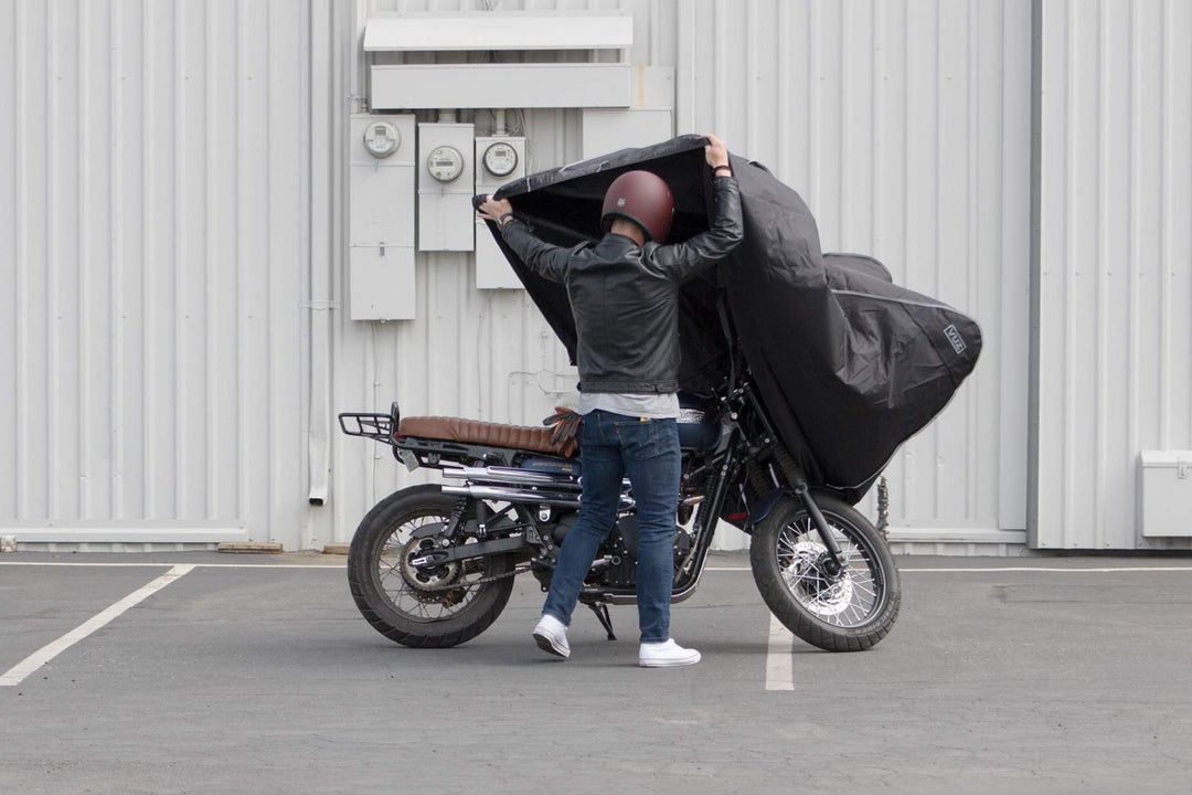 VuzMoto VEHICLE ACCESSORIES Corsair All-Weather Motorcycle Cover 6 VuzMoto VEHICLE ACCESSORIES Corsair All-Weather Motorcycle Cover