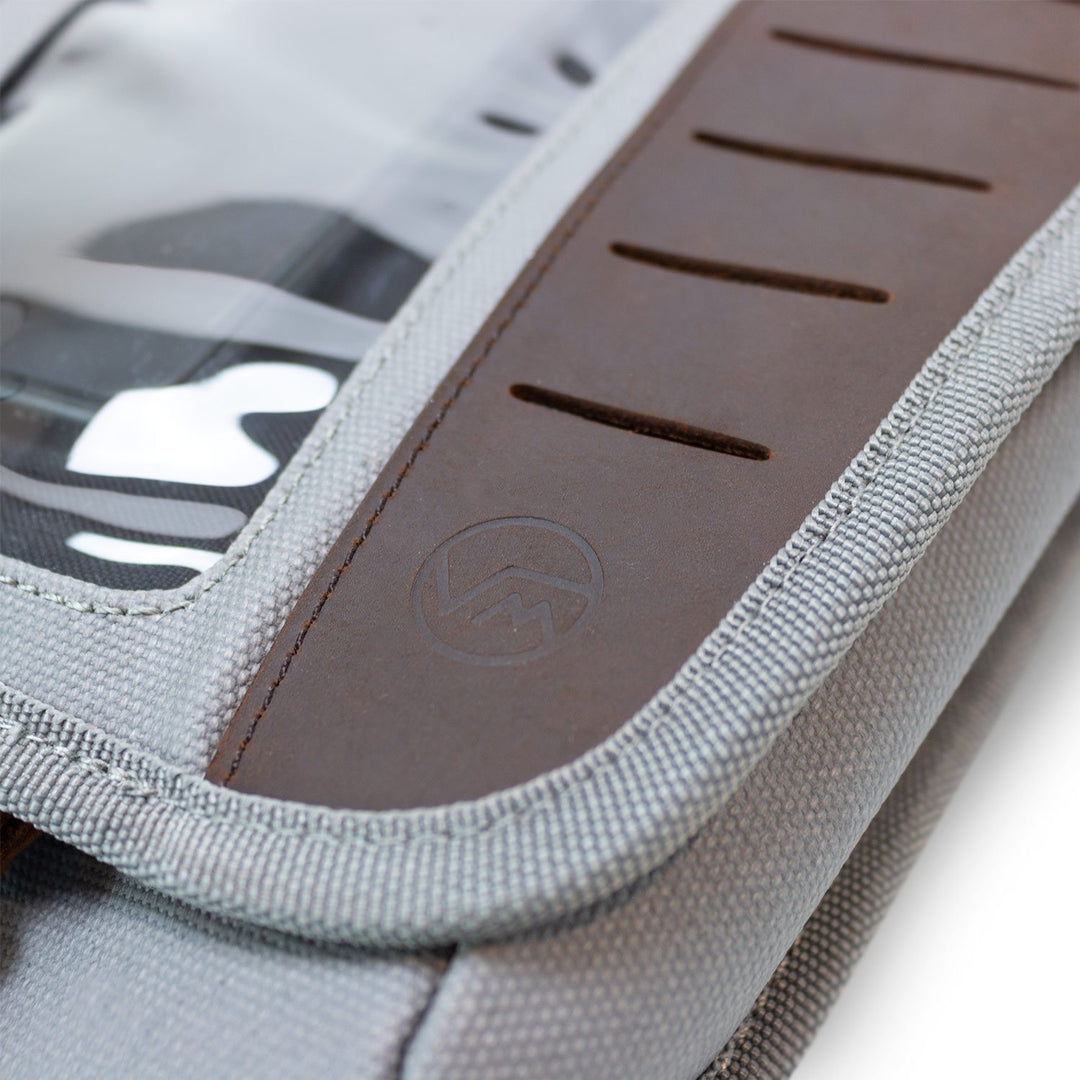 VuzMoto VEHICLE ACCESSORIES Mini Tank Bag With Phone Window, Magnetic Mounting System, Multiple Compartments And Leather Finish 7 VuzMoto VEHICLE ACCESSORIES Mini Tank Bag With Phone Window, Magnetic Mounting System, Multiple Compartments And Leather Finish